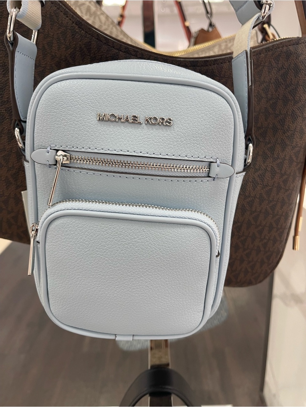 Michael Kors Jet Set Med Flight Leather Crossbody Messenger Bag
Pale Ocean 
NWT - Picture 7 of 16